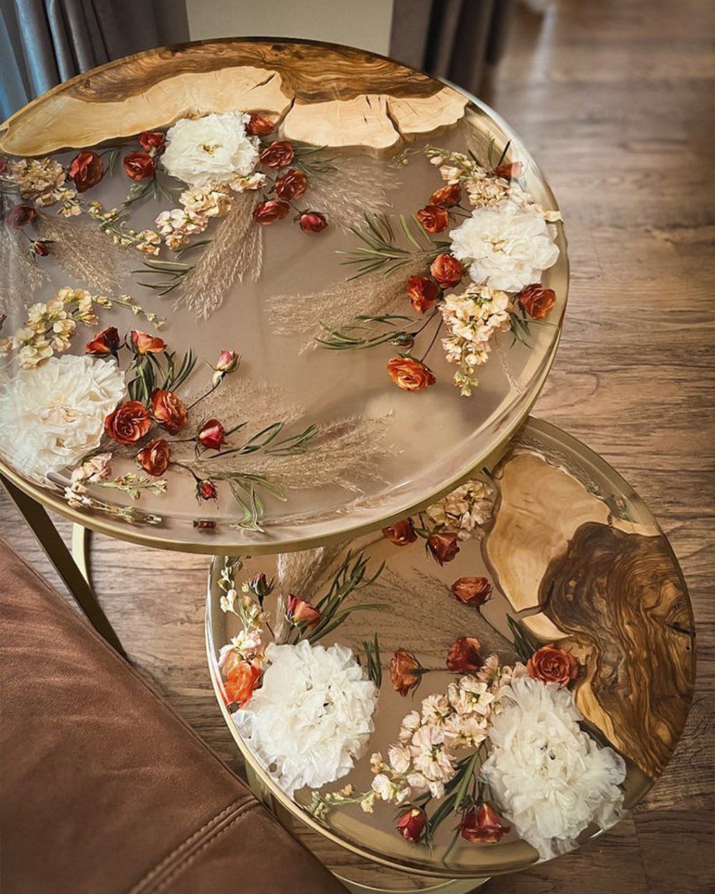 How Resin Art Pieces Elevate Interior Space