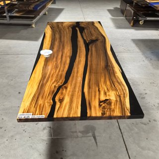 Epoxy Resin Table （Sold out）